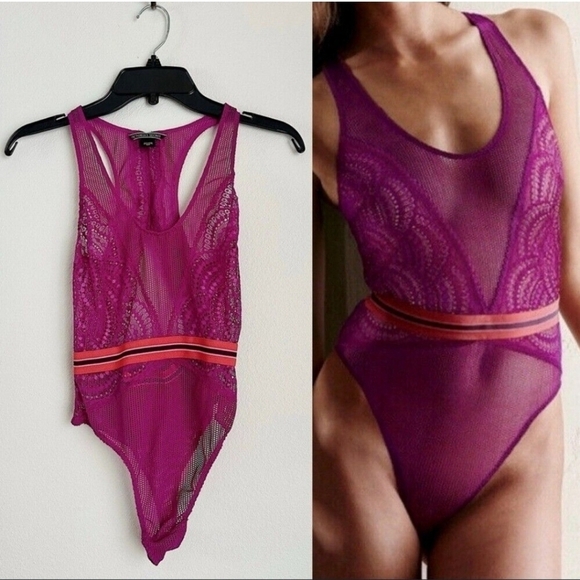 Victoria's Secret Hot Pink Lace Bodysuit NWT Small - Picture 1 of 6